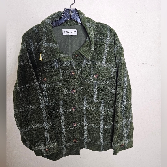 Ava & Viv Women's Front Button-Down Shacket Green Plaid - Picture 5 of 7